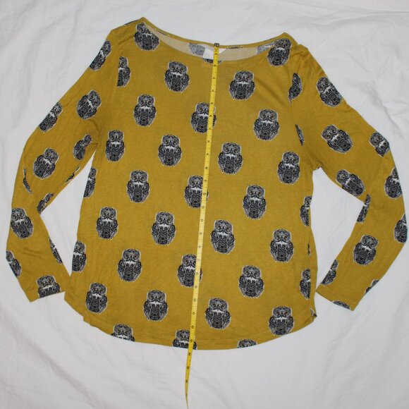 H&M Chartreuse Light Weight Long Sleeve Shirt with Black & White Owl Pattern - Picture 4 of 12